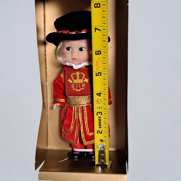 Harrods Knightsbridge British Amanda Jane Doll Toy Kingdom - Picture 9 of 10